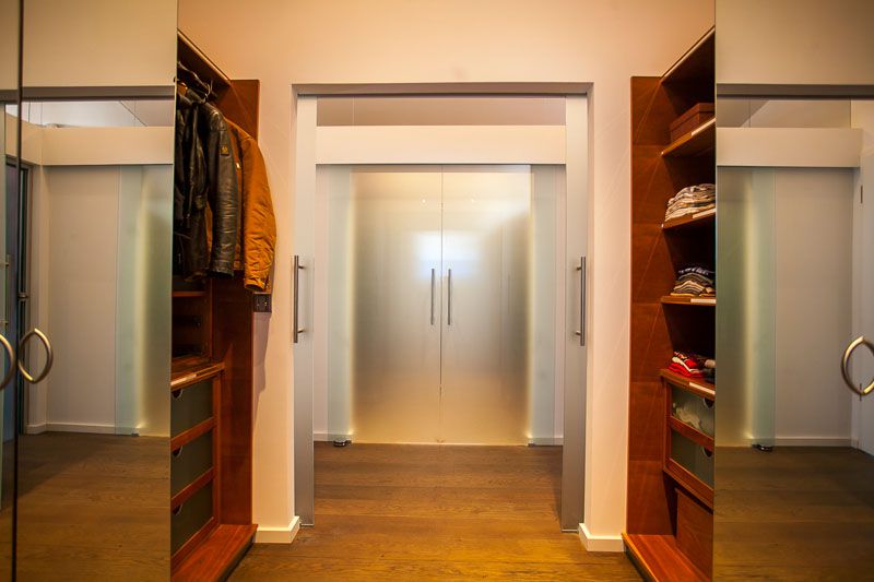Glaserei-Leonhard-Fischer-Oberammergau-Glas-Innenbereich-Interieur-Spiegel-Schiebetuer-Kleiderschrank