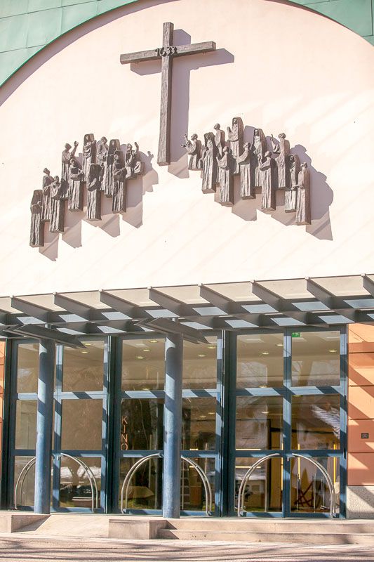Glas im Aussenbereich - Glasvordach Passionstheater Oberammergau